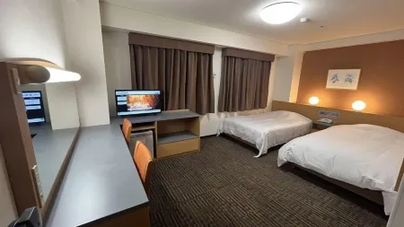 Hotel Alpha-One Koriyama-Higashiguchi Отели рядом с достопримечательностью «Hozoji Temple»