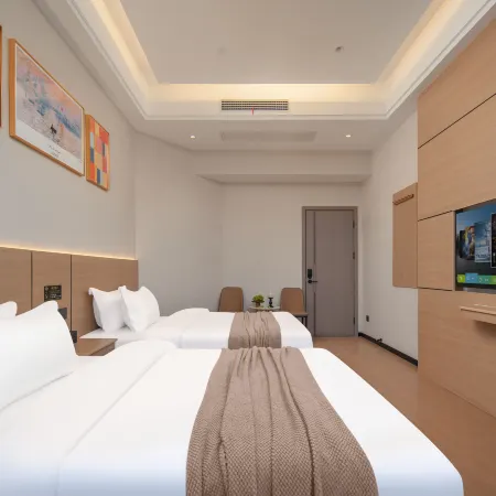 Hotels in Yue