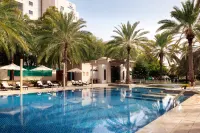 Sheraton Oman Hotel - Romantic