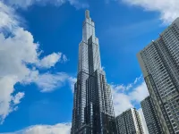 VINHOMES CENTRAL PARK LUXURY APARTMENT ヒムラム バ ソン ゴルフ練習場周辺のホテル