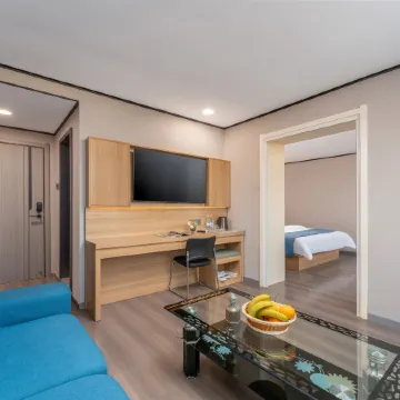 Rujia Huayi Selected Hotel (Leling Xinglong South Street Branch)