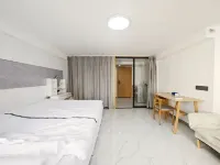 Xiaoxiang Family Homestay (Ningbo University Subway Station)
