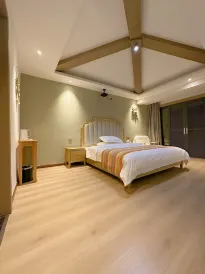 鳳凰喜合江景民宿（古城景區店）