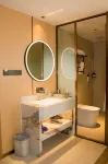 Dongjiang Hotel (Victory Road)