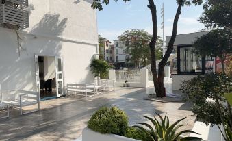 Shenzhen Huajie Themed Homestay (Jiaochangwei)