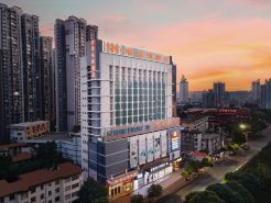 Vienna Hotel（Nanning Nanhu Park Art Academy）