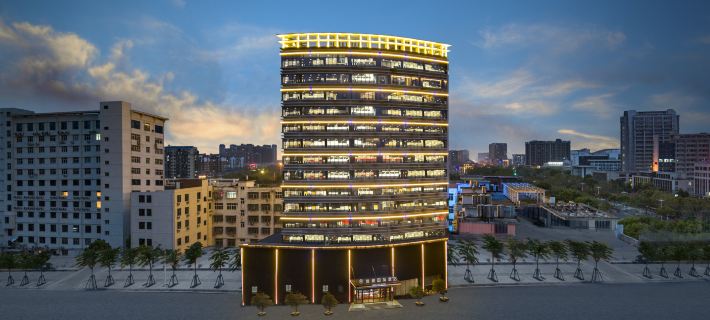 Gushi Yibai International Hotel Hotéis em Condado de Gushi