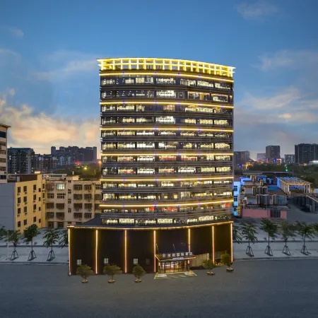 Gushi Yibai International Hotel