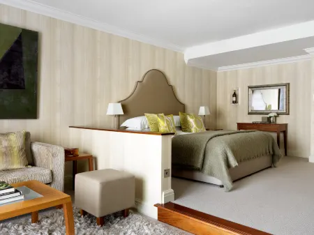 The Vineyard Hotel & Spa