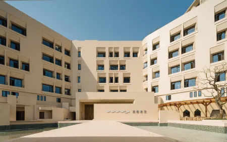 Time River·Neverland Hotel Отели рядом со станцией Huzhou Railway Station