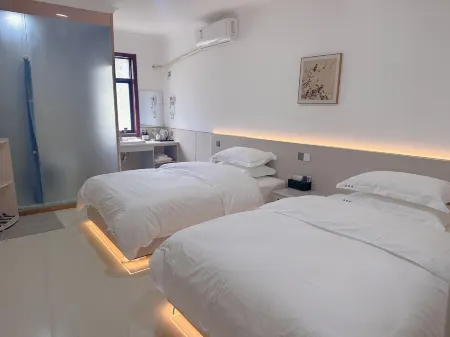 Chunqiu Yuan Farm Stay Отели рядом с достопримечательностью «Fengquan Lake Scenic Area»