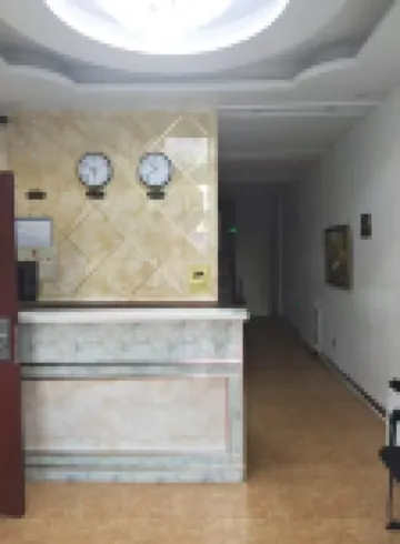 Jiayin Yuege Express Hotel (Jiangbian Park)