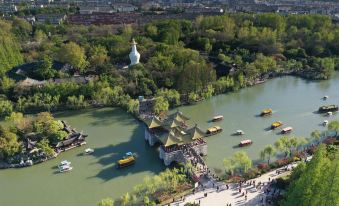 Slender West Lake Hot Spring Resort Yangzhou