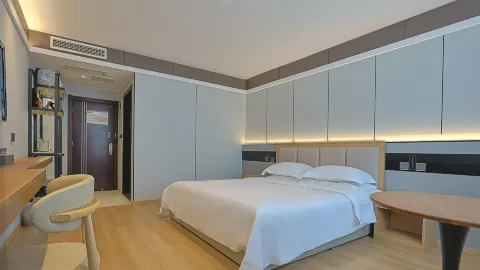 Lichuan Xinyuan Hotel in Личуань