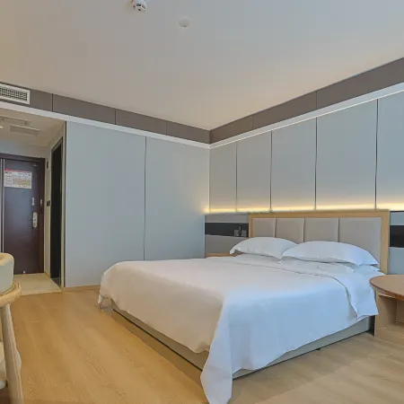 Lichuan Xinyuan Hotel