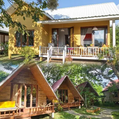 Luxury Farm House Hotels near Pai River