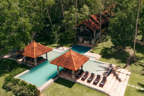 제트윙 카두루케사