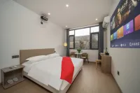 Xishang Shiguang Homestay (Xiangyuan Flower World Tourism Resort Area)