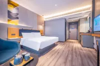 HomeInn Business Hotel (Weifang Yixin Street North of High-speed Railway Station)