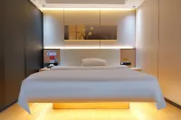 Salt Court Hotel