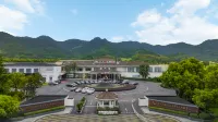 Ningbo Dongqian Lake Qixin Resort Hotel Hotels in Dongqian Lake Scenic Area