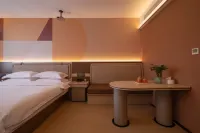 Yuehang Zhenhua Hotel (Taiyuan Wusu Airport South Railway Station) Hotels near PUMA