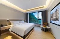 Lish Danton Garden Meisu (Jiuzhaigou Valley Scenic and Historic Interest Area Scenic Spot Store)