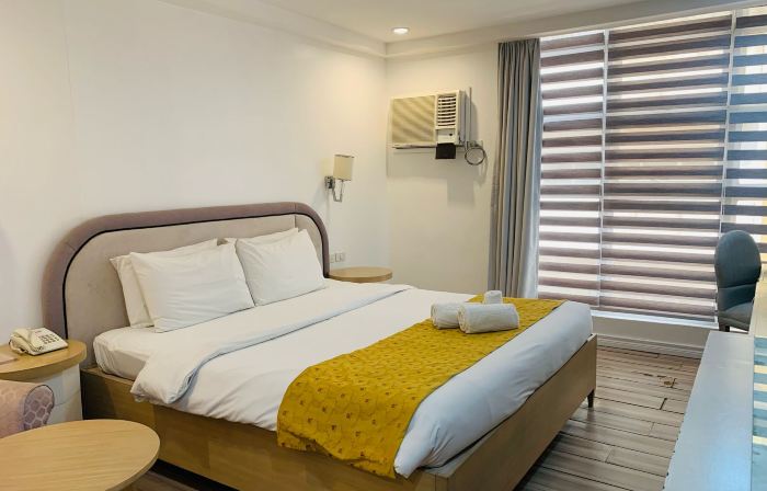 Queen Margarette Hotel - Downtown