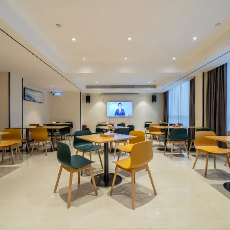 City Comfort Hotel (Zhaoping Government Service Center Branch)