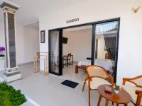 Crystal Flow Guest House & Apartment Canggu Hotels near Umalas