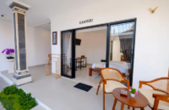 Crystal Flow Guest House & Apartment Canggu