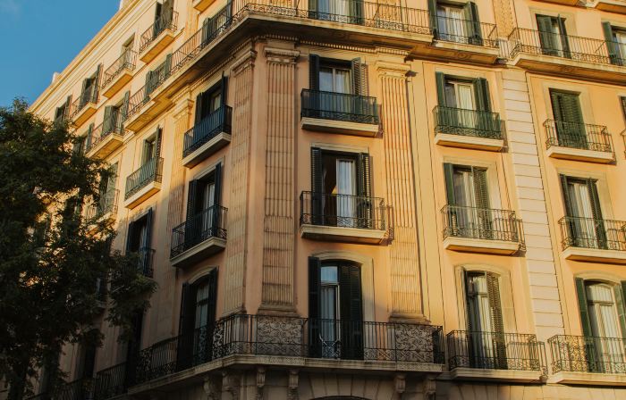 Lamaro Hotel