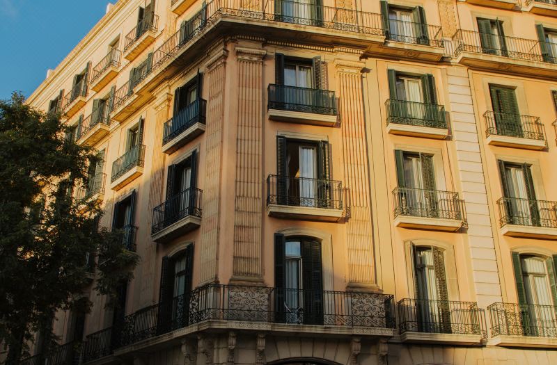 Lamaro Hotel