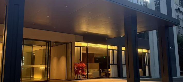 Madison Hotel Ξενοδοχεία στην πόλη Έτσου