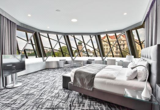 댄싱하우스 외관