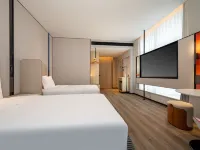 Holiday Inn ExpressChengdu Phoenix Mountain Hotels near Xindu