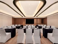 Runcheng Hilton Garden Inn Shanghai Caohejing Development Zone Hotels near Caohejing