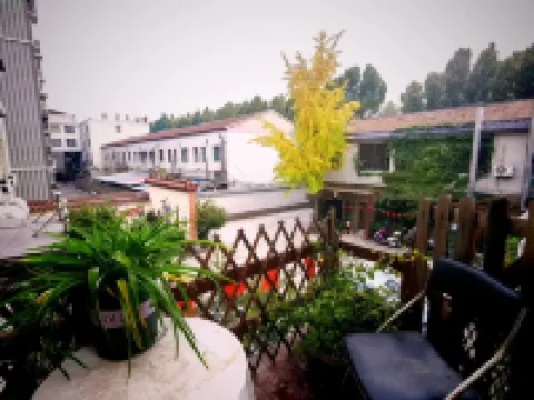 Zouping Yunling Business Hotel (Zhouzhou Road Baiyun Yilu)