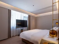 Yuefeng Hotel (Wuhu Sanshan Economic Development Zone)