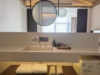 Yashi · Jiujian Hot Springs Resort Hotel (Gujing Spring Street) - Balkoner