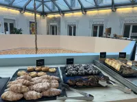 Oriente Atiram - breakfast