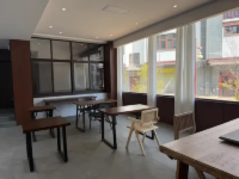 Yinxin Heyuan Hotel (Xie'e Ancient Town)