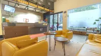 Xiantao BoNingYiShu hotel