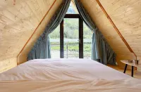 LUCIGOGO Luxi Valley White Deer Private Soup Tent Camp - Mountain view