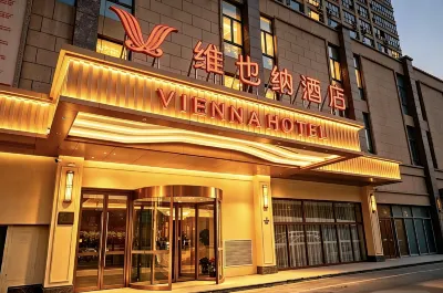 Vienna Hotel (Luoyang Yansha Wanda Plaza Shanghai International Trade City Branch) Hotel di 