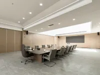 Huangpi Lianju · Lujiang Resort Hotel Hotel a Lujiang