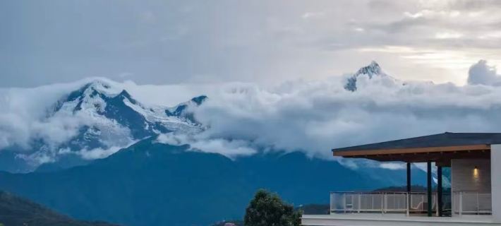 LOSTVILLA(Deqin Meri Snow Mountain) Hotels in Deqin