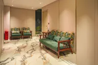 Shanseju Homestay (Sayram Lake East Gate New Visitor Center)