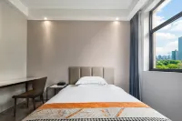 Lipu Jiayuan Hotel
