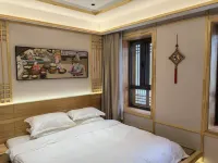 Lake Jingpo Canyon Jinyuan Hotel